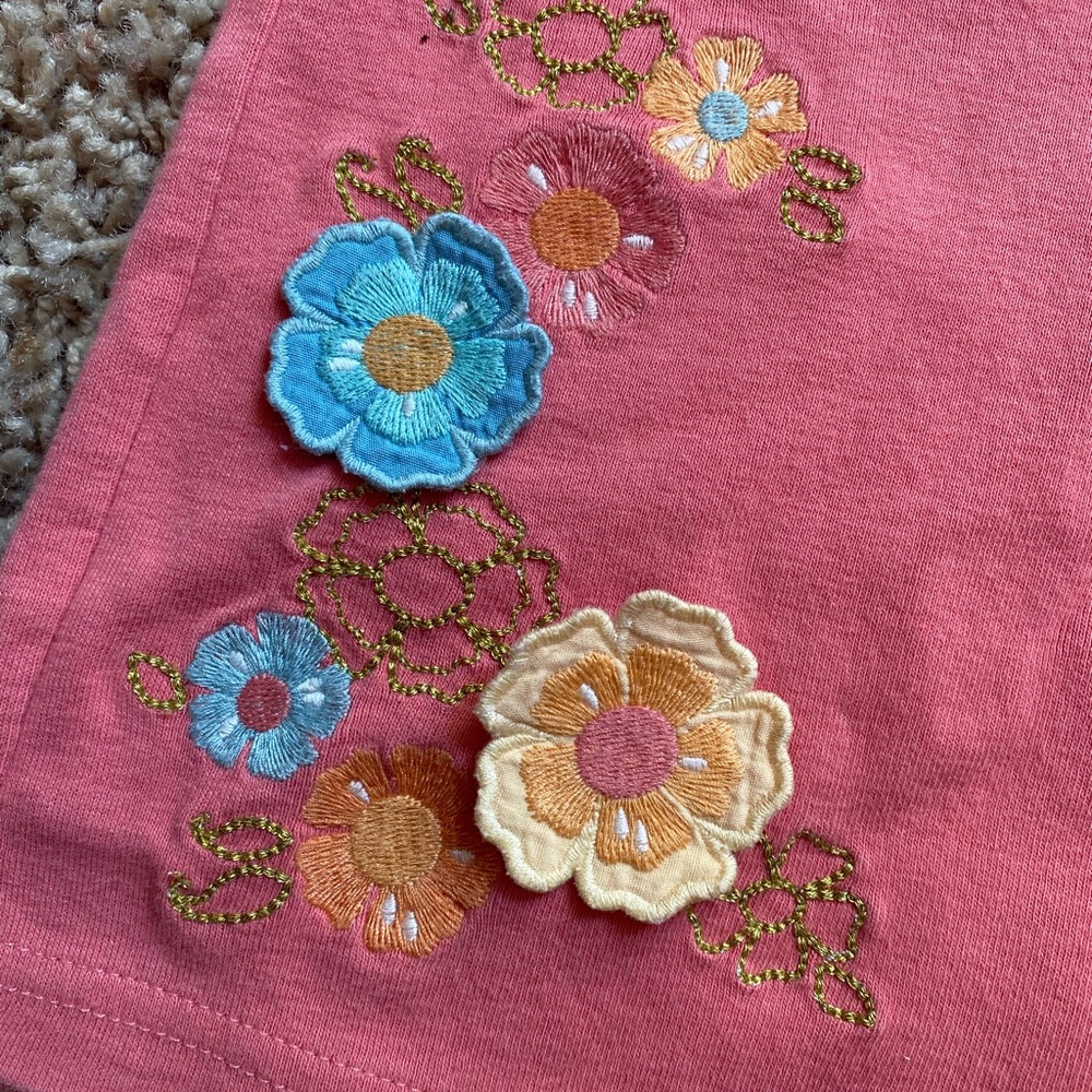 Two summer tops - Picture 2 of 4